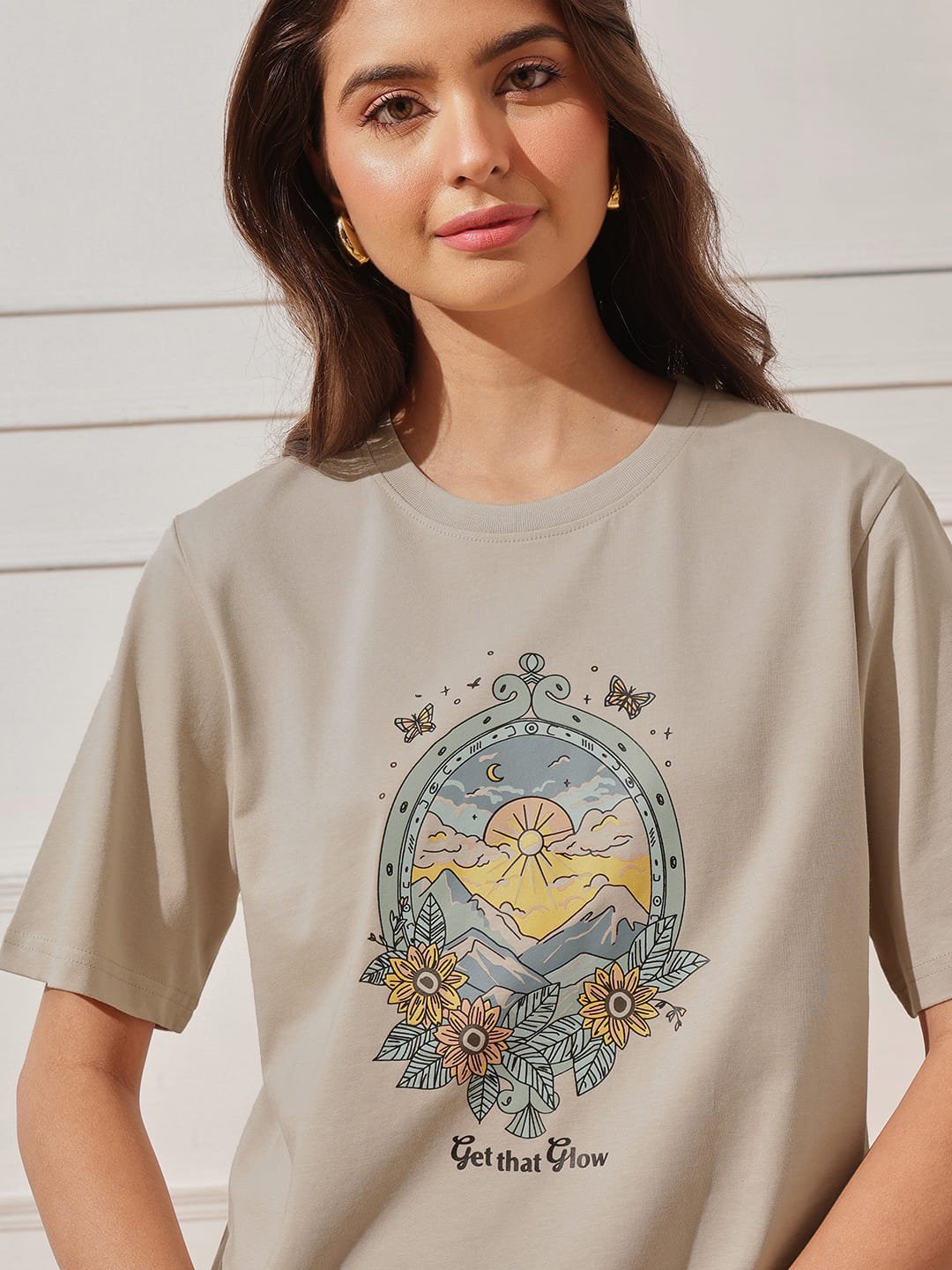 Women’s Relaxed Fit Printed Crop T-Shirt - Image 2