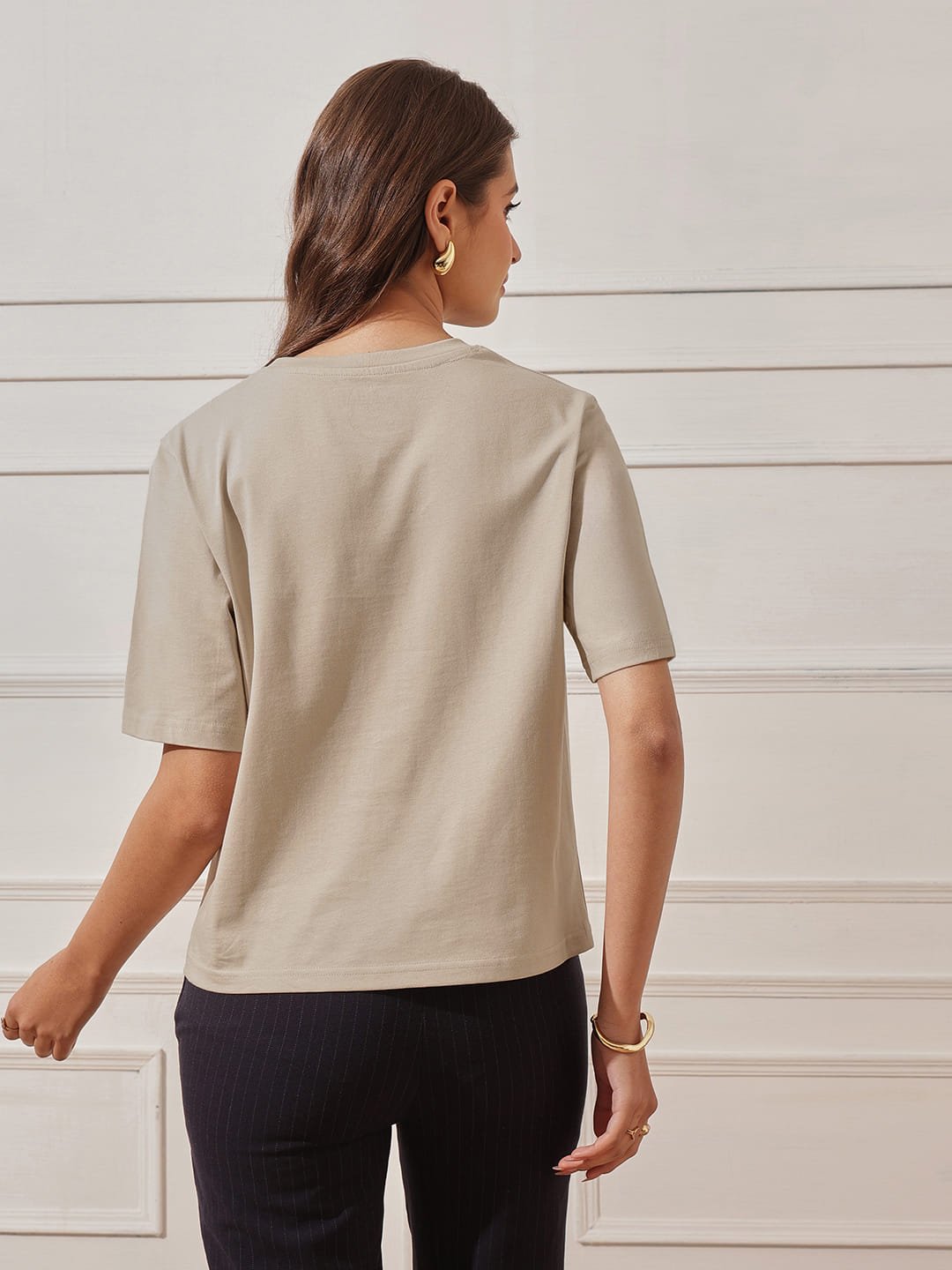 Women’s Relaxed Fit Printed Crop T-Shirt - Image 3